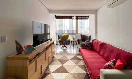 Apartamento Andar Alto à Venda no Edifício Saint Tropez Frente Mar em Balneário Camboriú