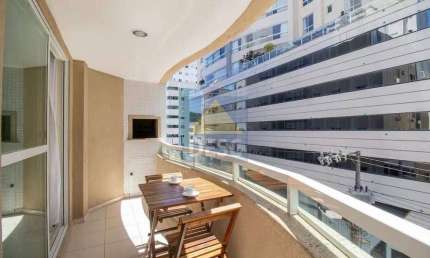 Apartamento mobiliado com 3 dormitórios no Ed. Quatro Ilhas em Balneário Camboriú