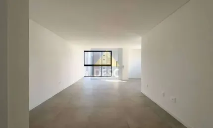 Apartamento com 4 dormitórios à venda no Ed. Farol de Valença em Balneário Camboriú