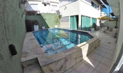 Casa com 3 quartos à venda na Rua 3610, Centro, Balneário Camboriú