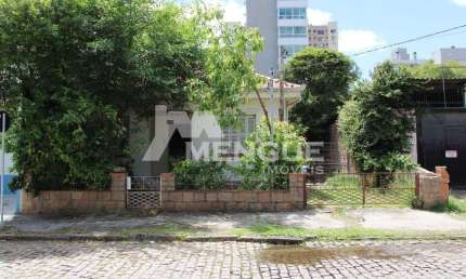 Terreno à venda na Rua José Scutari, 76, Passo da Areia, Porto Alegre por R$ 697.000