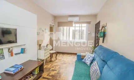 Apartamento com 2 quartos à venda na Rua Piauí, 444, Santa Maria Goretti, Porto Alegre por R$ 240.000