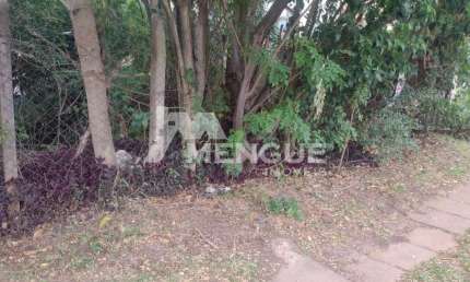 Terreno à venda na Rua Dona Adda Mascarenhas de Moraes, 1143, Jardim Planalto, Porto Alegre por R$ 700.000