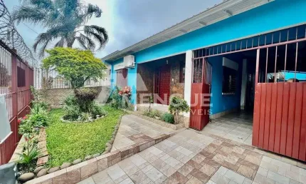 Casa com 5 quartos à venda na Alameda Três de Outubro, 432, Ecoville, Porto Alegre por R$ 800.000