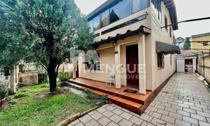 Casa com 2 quartos à venda na Rua Bogotá, 465, Jardim Lindóia, Porto Alegre por R$ 692.000