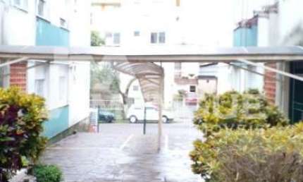 Apartamento com 2 quartos à venda na Rua Ângelo Crivellaro, 645, Jardim do Salso, Porto Alegre por R$ 181.000