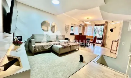 Casa com 3 quartos à venda na Rua Ari Barroso, 799, Sarandi, Porto Alegre por R$ 580.000