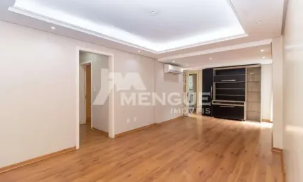 Apartamento com 3 quartos à venda na Rua Guilherme Alves, 120, Petrópolis, Porto Alegre por R$ 590.000