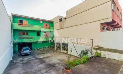 Casa com 5 quartos à venda na Rua Limoeiro, 101, Cristo Redentor, Porto Alegre por R$ 740.000