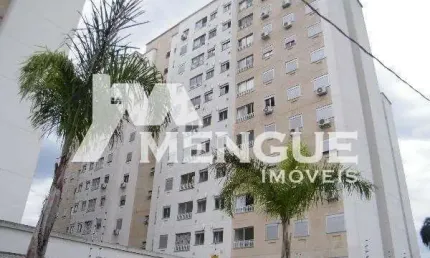 Apartamento com 3 quartos à venda na Avenida Cascais, 99, Passo das Pedras, Porto Alegre por R$ 315.000