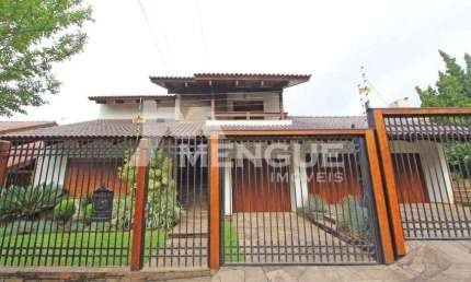 Casa com 3 quartos à venda na Avenida Assis Chateaubriand, 67, São Sebastião, Porto Alegre por R$ 1.800.000