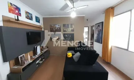 Apartamento com 2 quartos à venda na Rua Itiberê da Cunha, 240, São Sebastião, Porto Alegre por R$ 318.000