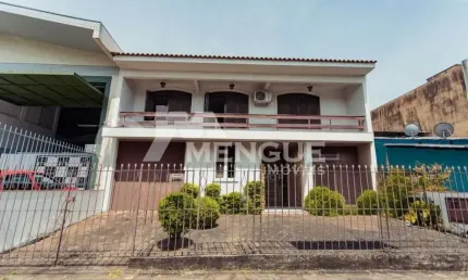 Casa com 3 quartos à venda na Avenida Vinte e Um de Abril, 62, Sarandi, Porto Alegre por R$ 850.000