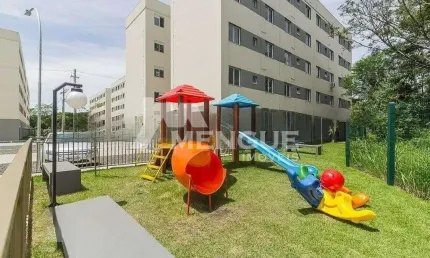 Apartamento com 2 quartos para alugar na Rua Reverendo Olavo Nunes, 280, Parque Santa Fé, Porto Alegre por R$ 1.000