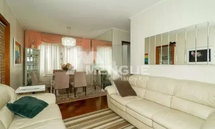 Apartamento com 2 quartos à venda na Rua Barão de Tramandaí, 251, Passo da Areia, Porto Alegre por R$ 370.000