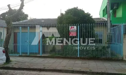 Casa com 3 quartos à venda na Rua Victorino de Andrade Pinto, 74, Morro Santana, Porto Alegre por R$ 419.000