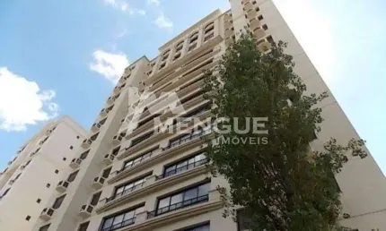 Apartamento com 3 quartos à venda na Rua Roque Calage, 886, Passo da Areia, Porto Alegre por R$ 1.100.000
