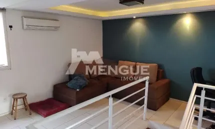 Cobertura com 1 quarto à venda na Rua Guadalajara, 15, Jardim Itu Sabará, Porto Alegre por R$ 215.000