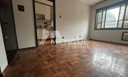 Apartamento com 2 quartos à venda na Rua Barão de Bagé, 351, Vila Jardim, Porto Alegre por R$ 192.000