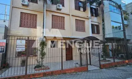 Apartamento com 2 quartos à venda na beco andaraí, 65, passo da areia, porto alegre por r$ 250.000