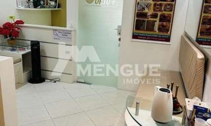 Sala comercial com 1 sala à venda na Rua Itapeva, 90, Passo da Areia, Porto Alegre por R$ 280.000