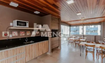 Cobertura com 2 quartos à venda na Rua Roque Calage, 494, Passo da Areia, Porto Alegre por R$ 600.000