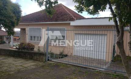 Casa com 3 quartos à venda na Rua Arnaldo Ballve, 638, Jardim Itu Sabará, Porto Alegre por R$ 1.070.000