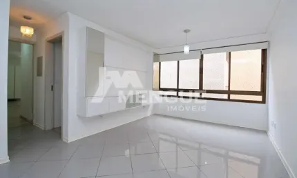Apartamento com 2 quartos à venda na Rua Ariovaldo Pinheiro, 157, Passo da Areia, Porto Alegre por R$ 440.000