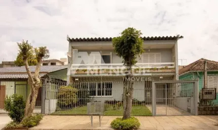 Casa com 4 quartos à venda na Rua Arnaldo Ballve, 555, Jardim Itu Sabará, Porto Alegre por R$ 959.000