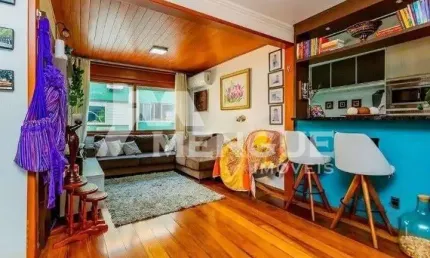Apartamento com 3 quartos à venda na Rua Gaston Englert, 680, Vila Ipiranga, Porto Alegre por R$ 490.000