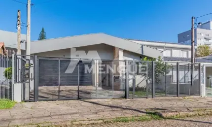 Casa com 3 quartos à venda na Avenida Doutor Walter Só Jobim, 80, Jardim Lindóia, Porto Alegre por R$ 1.300.000