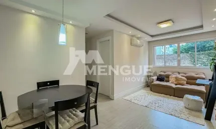 Apartamento com 2 quartos à venda na Rua Antônio Joaquim Mesquita, 570, Passo da Areia, Porto Alegre por R$ 470.000
