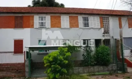 Apartamento com 3 quartos à venda na Rua Santiago, 119, Passo da Areia, Porto Alegre por R$ 280.000
