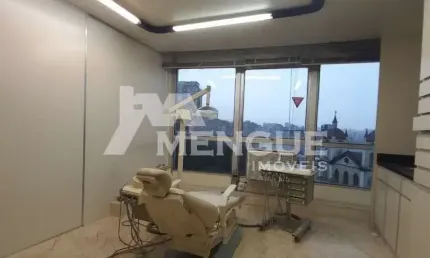 Sala comercial com 2 salas à venda na rua professor annes dias, 166, centro histórico, porto alegre por r$ 225.000