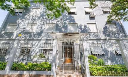 Apartamento com 3 quartos à venda na Rua Ministro Oliveira Lima, 100, São Sebastião, Porto Alegre por R$ 240.000