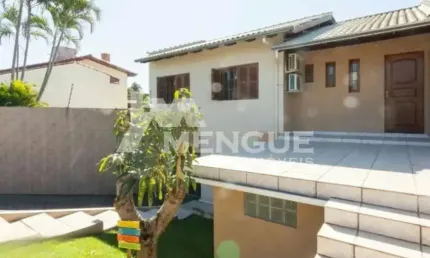 Casa com 3 quartos à venda na Rua Doutor Osvaldo Degrazia, 320, Parque Santa Fé, Porto Alegre por R$ 499.000