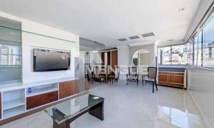 Apartamento com 3 quartos para alugar na Rua Castro Alves, 915, Independência, Porto Alegre por R$ 4.200