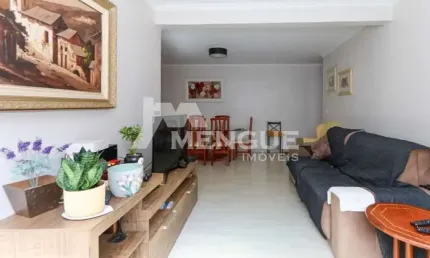 Apartamento com 3 quartos à venda na Rua Doutor João Simplício Alves de Carvalho, 775, Vila Ipiranga, Porto Alegre por R$ 459.000