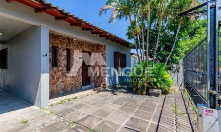 Casa com 3 quartos à venda na Rua Rodrigo da Silva Pontes, 44, Sarandi, Porto Alegre por R$ 370.000
