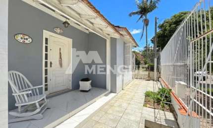 Casa com 4 quartos à venda na Rua Onze de Agosto, 398, São João, Porto Alegre por R$ 610.000