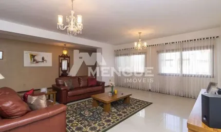 Casa com 5 quartos à venda na Rua Professora Lucy Maria Soares Santos, 118, Jardim Planalto, Porto Alegre por R$ 1.350.000