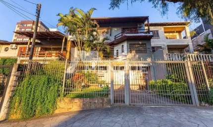 Casa com 6 quartos à venda na Rua Fernando Abbott, 1055, Cristo Redentor, Porto Alegre por R$ 1.300.000