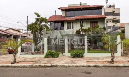 Casa com 5 quartos à venda na Rua Joel Halpern, 137, Jardim Itu Sabará, Porto Alegre por R$ 3.900.000