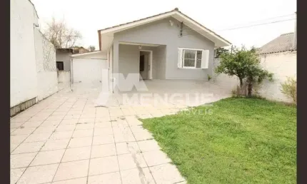 Casa com 2 quartos à venda na Avenida Professor Paula Soares, 1570, Jardim Itu Sabará, Porto Alegre por R$ 450.000