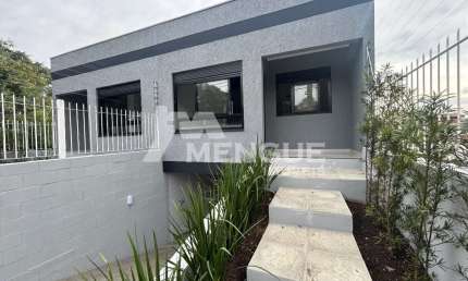 Casa com 2 quartos à venda na Avenida Marquês de Souza, 298, Jardim São Pedro, Porto Alegre por R$ 649.000