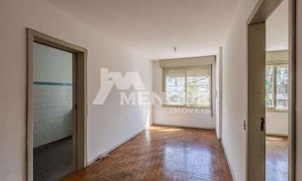 Apartamento com 1 quarto à venda na Avenida Benno Mentz, 40, Vila Ipiranga, Porto Alegre por R$ 179.000