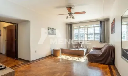 Apartamento com 3 quartos à venda na Rua Dona Leopoldina, 374, São João, Porto Alegre por R$ 420.000