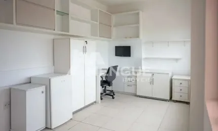 Sala comercial com 1 sala à venda na Avenida Assis Brasil, 418, Passo da Areia, Porto Alegre por R$ 110.000