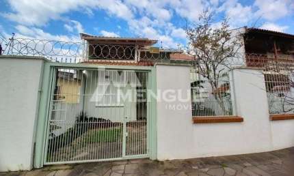 Casa com 4 quartos para alugar na Avenida Professor Paula Soares, 1530, Jardim Itu Sabará, Porto Alegre por R$ 6.000