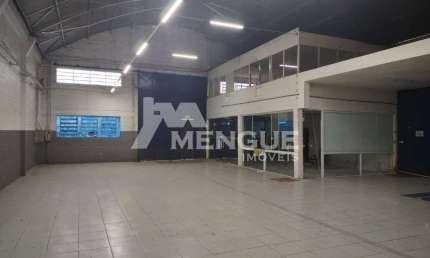 Barracão / Galpão / Depósito com 2 salas para alugar na Rua Dezoito de Novembro, 647, Navegantes, Porto Alegre por R$ 7.000